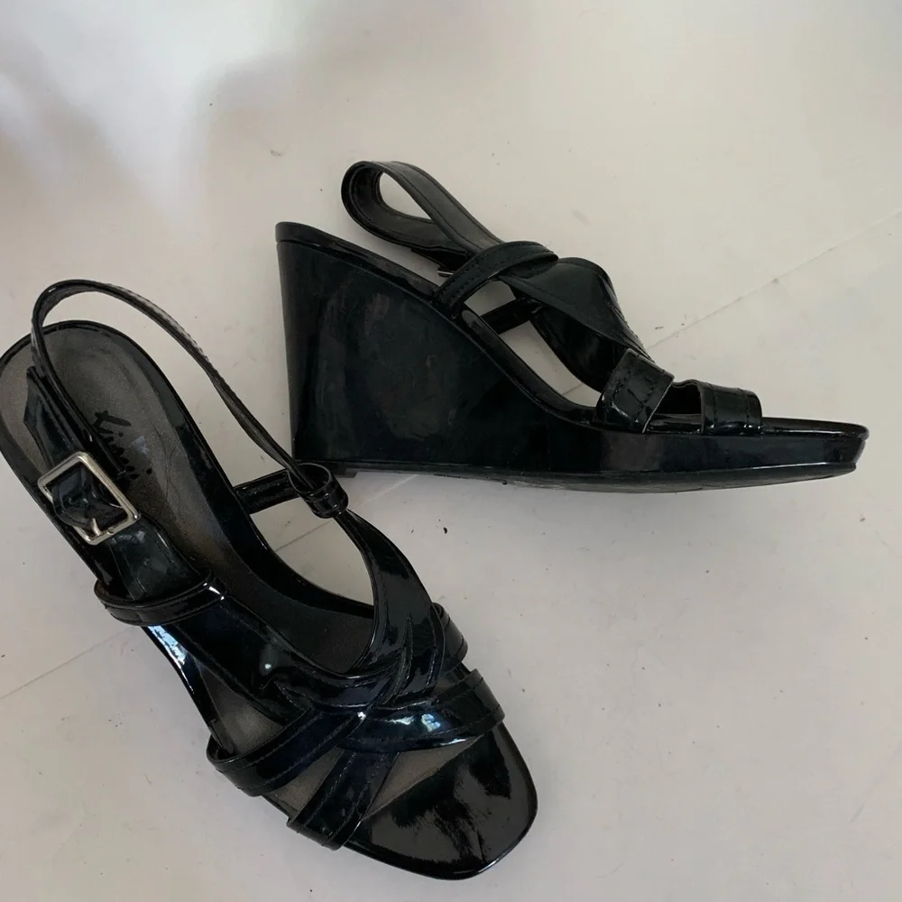Fioni black strappy wedge shoes heels